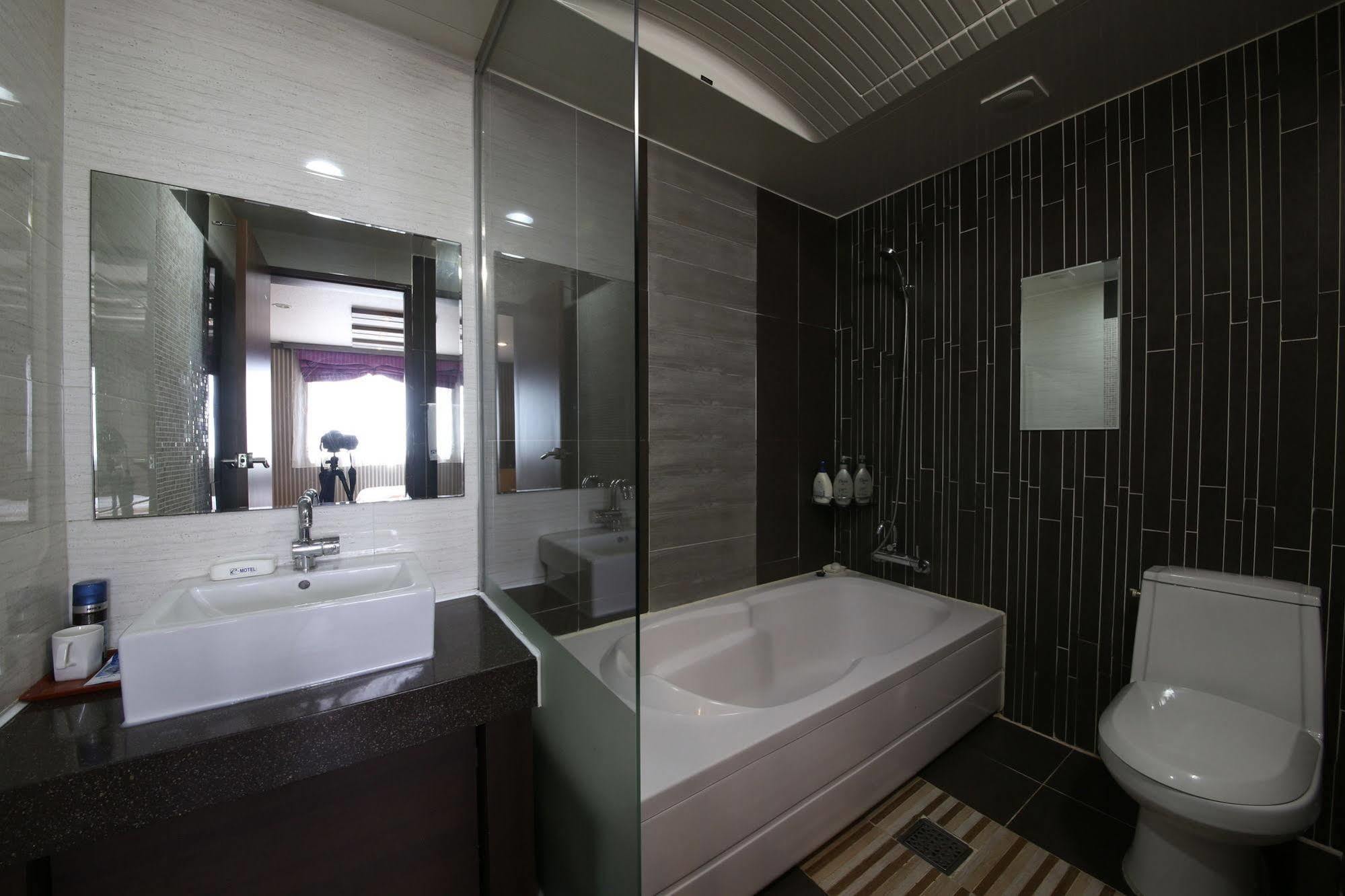 Yes Motel Gunsan Exterior photo
