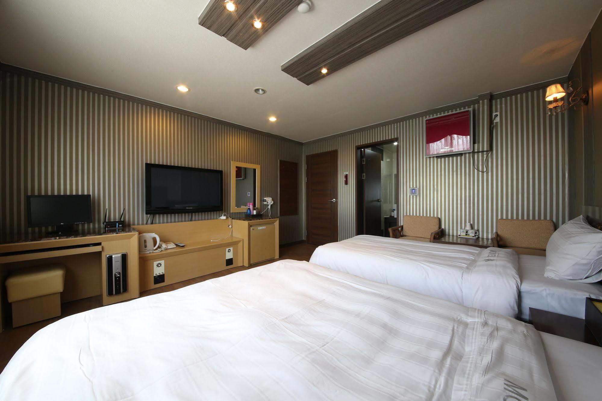 Yes Motel Gunsan Exterior photo